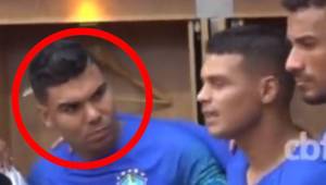 Thiago Silva le da tres golpes a Casemiro durante un partido de Brasil y esta fue su épica reacción (VIDEO)