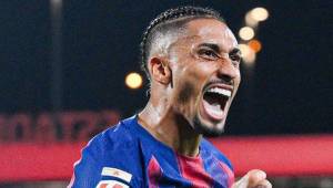 Raphinha derribó el muro del Osasuna y le da un importante triunfo al Barcelona que ve de muy lejos al Real Madrid