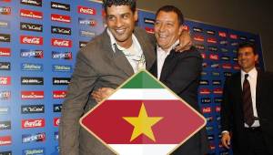 Henk ten Cate posee un amplio currículum internacional: dirigió a clubes como Ajax y Panathinaikos y fue asistente de Frank Rijkaard en el Barcelona, donde trabajó entre 2003 y 2006.