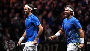 Roger Federer ha puesto fin a su carrera y su ultimo partido lo jugará junto a Rafael Nadal.