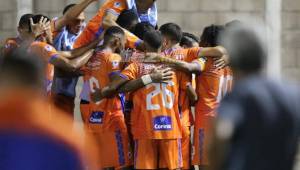 ¡Sorpresa en Choluteca! Lobos UPNFM dio el batazo ante Marathón que complica sus aspiraciones a liguilla