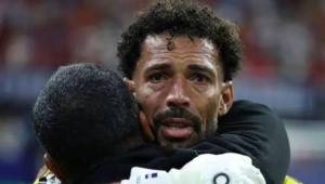 El guardameta de Cabo Verde confiesa que la fama que adquirió desde la Copa del Mundo le cambió la vida, pero que le gustaría vivir como antes porque ha perdido la paz. La situación también alcanzó a su familia en el país africano.