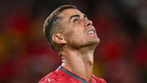 Cristiano Ronaldo salió de la concentración de Portugal y, antes de partir a Madrid, recibió una última súplica en el aeropuerto para evitar el escándalo.