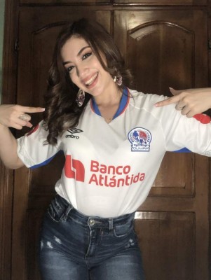 FOTOS: Así es Astrid Erazo, la fanática número uno del Olimpia y una belleza de la televisión