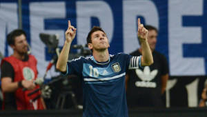 Messi festeja el gol que le anotó a Alemania.