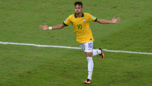 Neymar anotó un gol en la victoria de Brasil sobre España en el Maracaná.