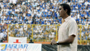 Alexandre Guimaraes se perfila como el candidato principal para dirigir a la Selección de Honduras.