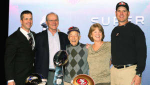La familia Harbaugh mantuvo otra jornada más su protagonismo en la semana previa al partido del Super Bowl XLVII.