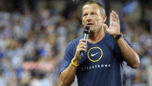 Desde su confesión de dopaje, Lance Armstrong no la pasa nada bien.