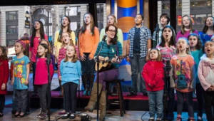 Los niños sobrevivientes al atentado en la escuela Sandy Hook de Newtown, cantarán en el Super Bowl.