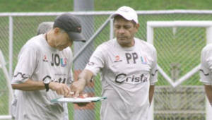 Juan Carlos Osorio pretende arrastrar al mismo cuerpo técnico del Once Caldas. Aquí con su asistente Pompilio Mejía.