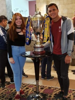 Conoce a Iving Bruni, la hermosa pelirroja que se robó el corazón de Denil Maldonado