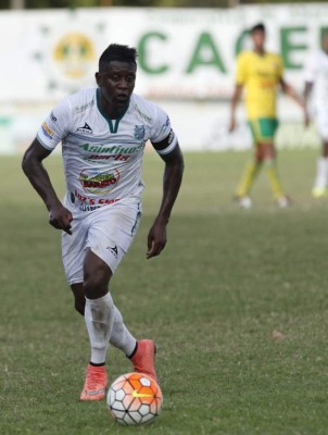 Conocé los futbolistas hondureños que se resisten al retiro