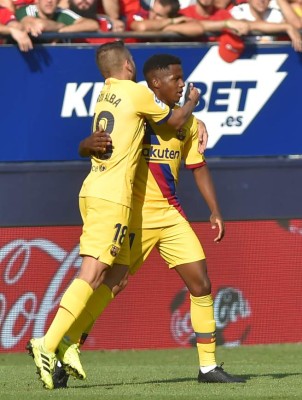 FOTOS: La alegría de Ansu Fati, el gesto de Piqué y la dura batalla entre Osasuna y Barcelona