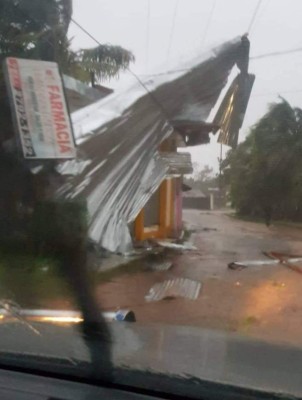 Fotos: Huracán Eta toca tierra y azota con fuerza las costas del Caribe Norte de Nicaragua