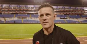 La dura crítica del DT de Canadá al estadio Olímpico: “Imposible jugar como el Barcelona en una cancha como”