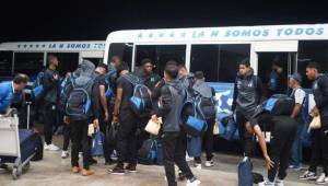 La Selección Sub-20 de Honduras salió esta madrugada rumbo a Uruguay para afrontar duelos amistoso. Foto: Fenafuth.