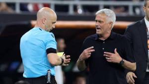 El show de Mourinho hace enojar a la UEFA: se abre un expediente en contra del entrenador de la Roma