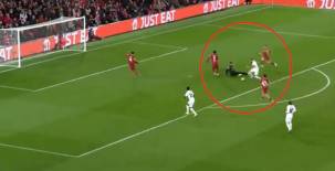¡Lo dejó tirado! Elegante golazo de Benzema quitándose a Alisson y definiendo con clase ante Liverpool en Champions
