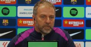 La reacción de Flick ante la inminente salida de dos jugadores del Barcelona: Si se va, lo hablamos