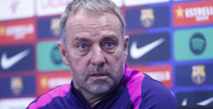 Hansi Flick lo aclara: He hablado con él, sé que le gustaría jugar más, pero la situación es la que es