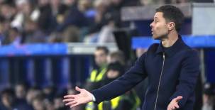 El entrenador del Real Madrid Xabi Alonso durante el partido de la jornada 16 de LaLiga que Deportivo Alavés y Real Madrid disputan este domingo en el estadio de Mendizorrotza.