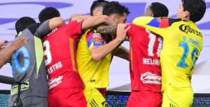 Los futbolistas de América y Toluca protagonizaron una pelea en el Clausura 2026 de la Liga MX.