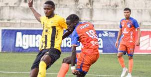 Real España deja eliminado a Lobos UPNFM tras empatar sin goles en Choluteca.