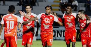 El Vida puede convertirse en el líder del Grupo B este domingo al recibir a Santa Rosa en La Ceiba. Foto cortesía Vida.