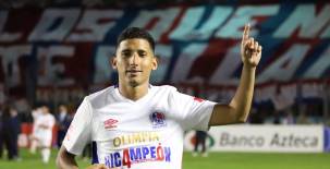 José Mario Pinto anotó el gol de la victoria de Olimpia ante Marathón para conquistar el título número 40.