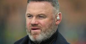 Wayne Rooney destrozó al fiel aficionado del Manchester United que prometió cortarse el pelo si el equipo ganaba 5 partidos consecutivos.