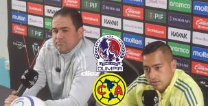 André Jardine en la conferencia de prensa junto al jugador Erick Sánchez en el estadio Nacional Chelato Uclés. Foto DIEZ.