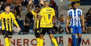 Darixon Vuelto y los recuerdos de su pasado: rompe en llanto tras anotarle al Victoria y mandarlo a segunda división