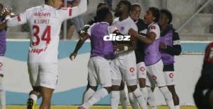 Celebración de los jugadores del Olimpia luego del primer gol de Jorge Benguché. Foto Emilio Flores.
