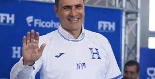 El entrenador español, José Francisco Molina comienza su era al mando de la Selección de Honduras.