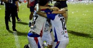 ¡Despertó un grande! Extécnico de Liga Nacional mete a la final a uno de los clubes históricos en El Salvador 13 años después