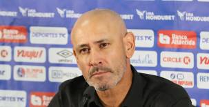 Un Espinel muy sincero zanja el tema de su renuncia, la eliminación de Honduras del Mundial y el tema Edrick Menjívar