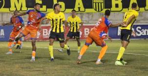 El Bombero Exon Arzú desatasca al Real España en Choluteca sobre el final y evita la derrota contra UPNFM