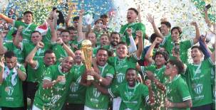 Se coronó campeón con el Antigua, pero le rescindieron su contrato.