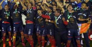 Xelajú llegó a seis títulos en el fútbol de Guatemala. No salía campeón desde el Clausura 2012.