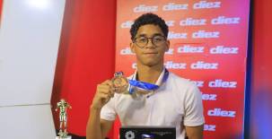 Josué Sánchez, el joven que se llenó de récords en el Campeonato de Piscina Corta 2025.