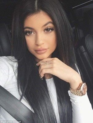 Kylie Jenner, la sexy hermana de las Kardashian adicta a los deportes