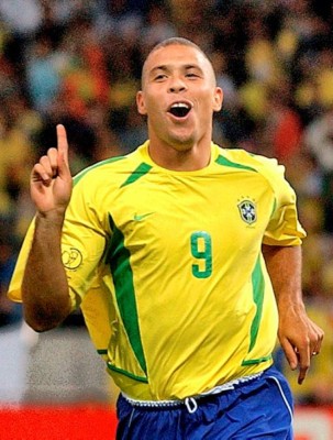 ¡CON SORPRESA! Isco revela su once ideal con dos estrellas del Barcelona