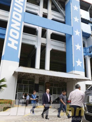Comitiva australiana inspecciona San Pedro Sula previo al repechaje ante Honduras