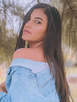 Delia Carías, la hermosa modelo ceibeña admiradora de Stephen Curry