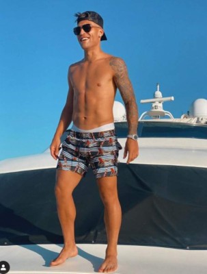 A la espera del Barcelona: Las infartantes vacaciones de Lautaro Martínez con Agustina en Italia