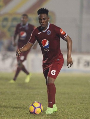 MERCADO: Costly planea irse, uno al extranjero y cuatro regresan a Olimpia