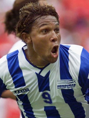 Los looks de Carlos Pavón durante su carrera