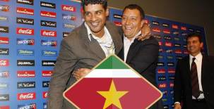Henk ten Cate posee un amplio currículum internacional: dirigió a clubes como Ajax y Panathinaikos y fue asistente de Frank Rijkaard en el Barcelona, donde trabajó entre 2003 y 2006.