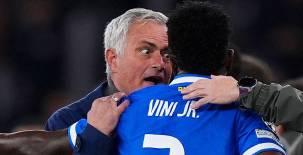 José Mourinho salió expulsado del partido entre Benfica vs Real Madrid.